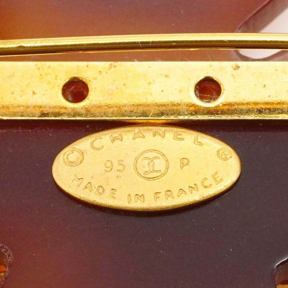 CHANEL Brown Logo Brooch - Picture 4 of 11